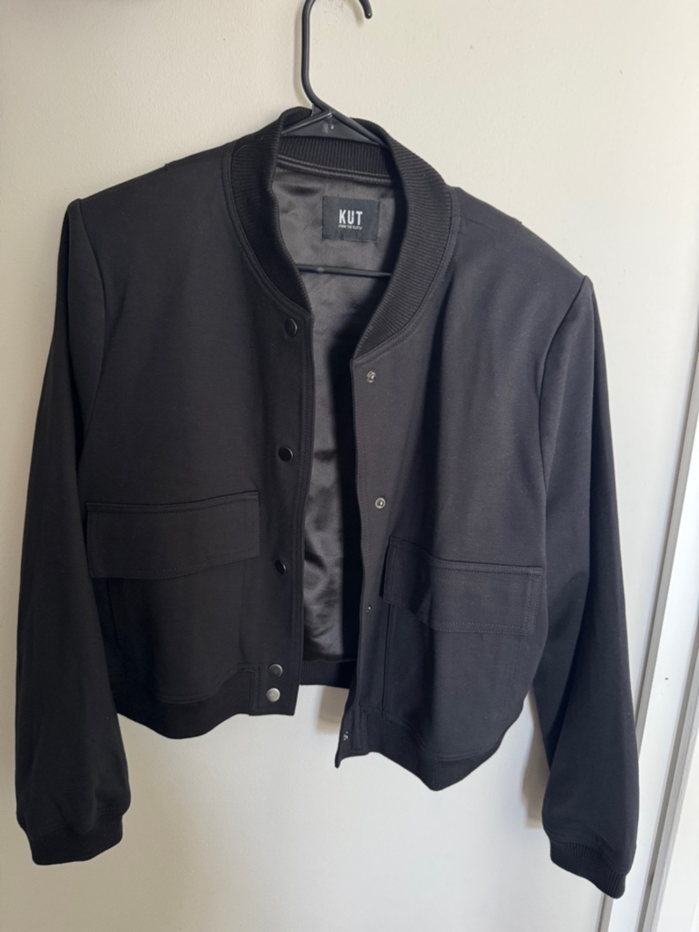 Kut from the Kloth Black Women's Cropped Bomber Jacket